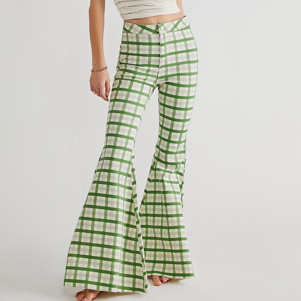 NWOT Free People Just Float On Flare Green
Gingham Plaid Jeans Size 24